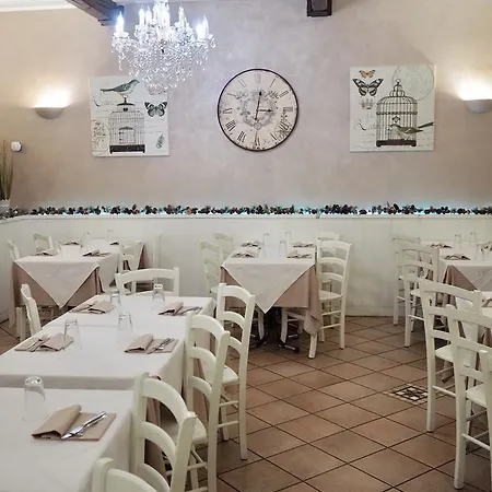 Hotel Antica 2*